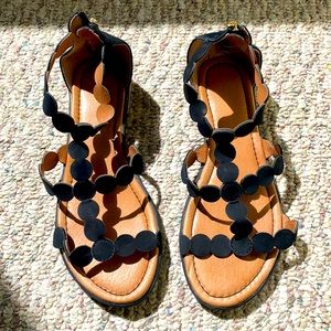 Sudini Flat Sandals  7.5 size